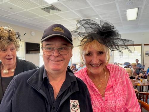 Melbourne Cup - - Best hat competitors