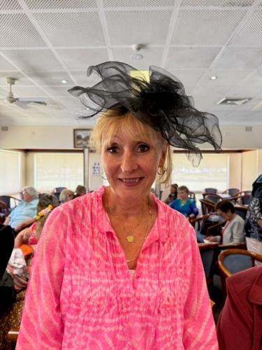 Melbourne Cup - - Best hat competitors