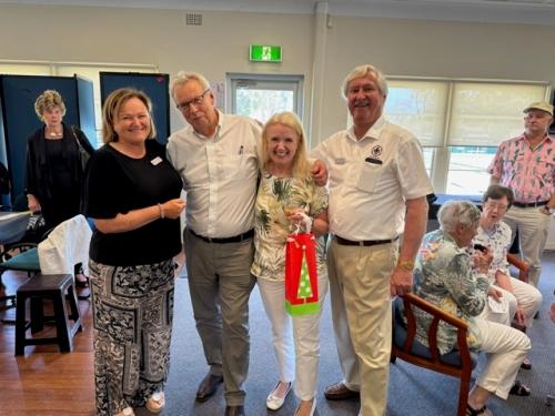 Melbourne Cup - - EW Winners Peter and Anne Taylor